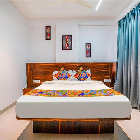 Fabhotel Crystal Inn - Nr Suvarndeep Chowk Pimpri-Chinchwad Екстериор снимка