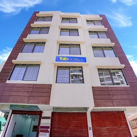 Fabhotel Crystal Inn - Nr Suvarndeep Chowk Pimpri-Chinchwad Екстериор снимка
