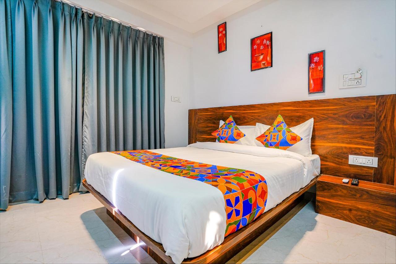 Fabhotel Crystal Inn - Nr Suvarndeep Chowk Pimpri-Chinchwad Екстериор снимка