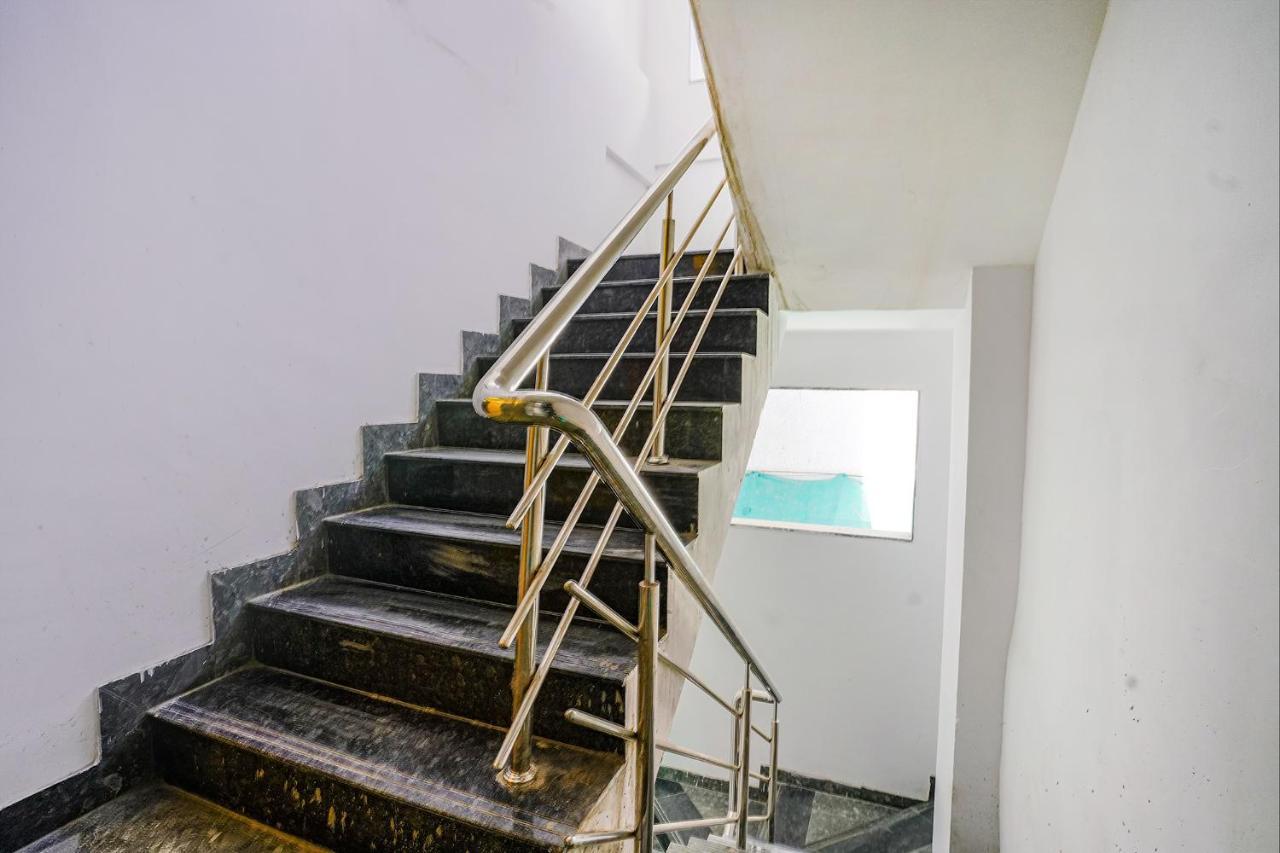 Fabhotel Crystal Inn - Nr Suvarndeep Chowk Pimpri-Chinchwad Екстериор снимка