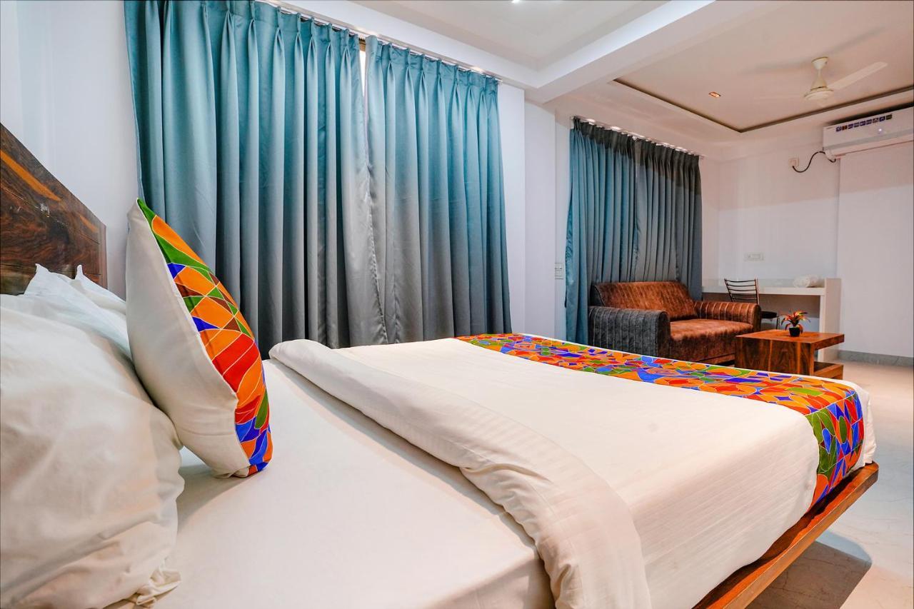 Fabhotel Crystal Inn - Nr Suvarndeep Chowk Pimpri-Chinchwad Екстериор снимка