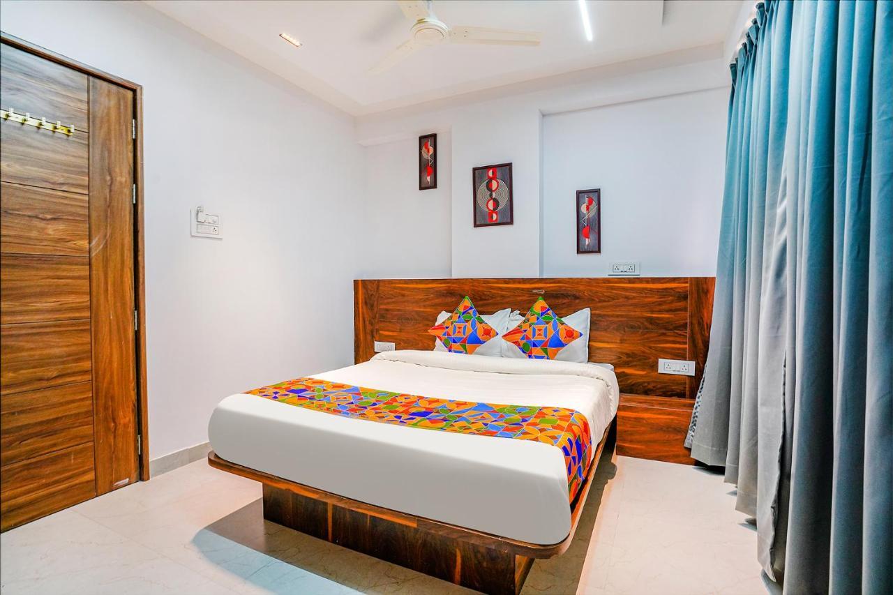 Fabhotel Crystal Inn - Nr Suvarndeep Chowk Pimpri-Chinchwad Екстериор снимка